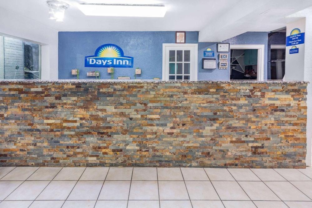 Days Inn by Wyndham Raleigh Glenwood-Crabtree